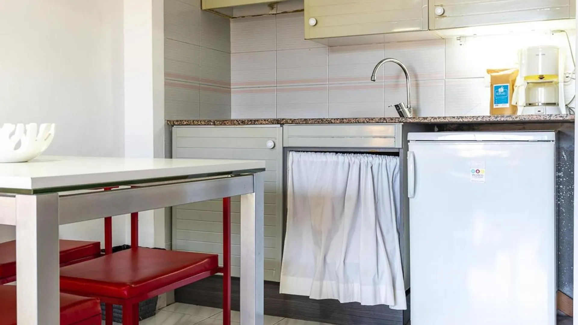 Apartamento L'Escala, 2 Dormitorios, 4 Personas - Es-325-28 Torroella de Montgrí Apartmán
